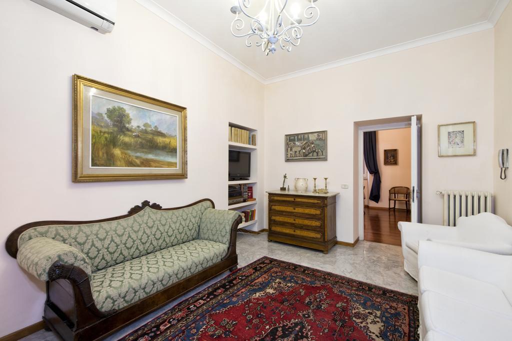 روما Fontana De Trevi Apartment الغرفة الصورة