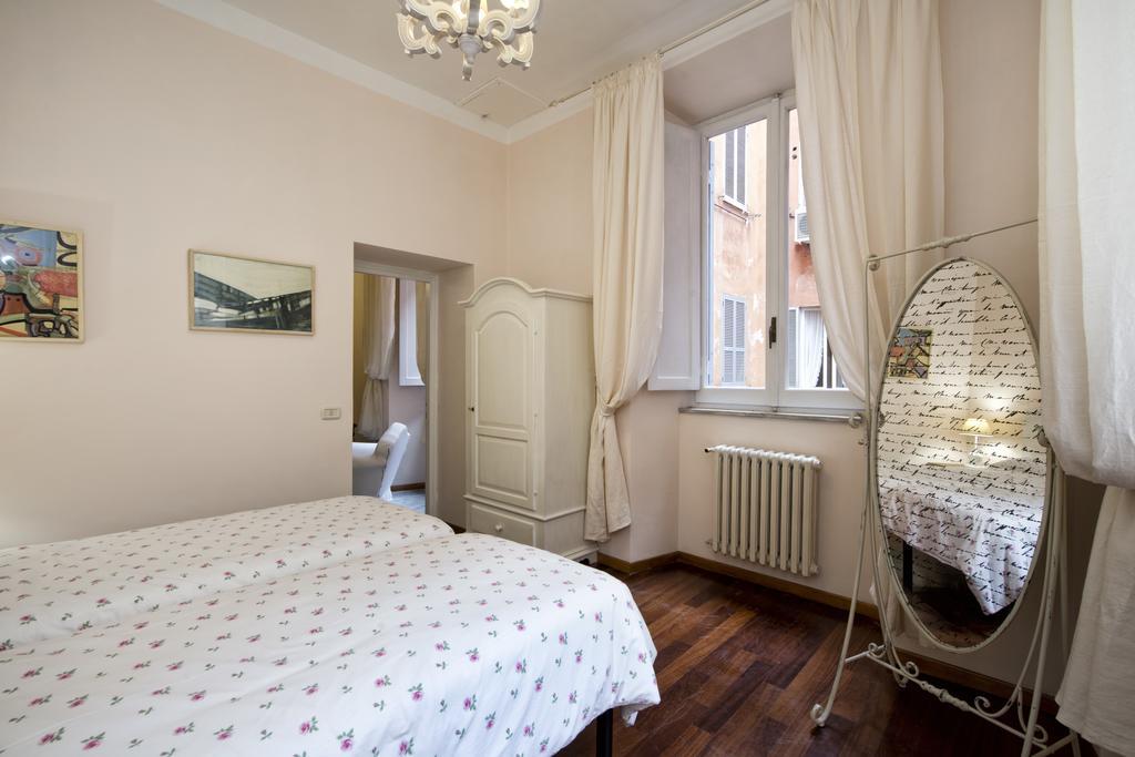 روما Fontana De Trevi Apartment الغرفة الصورة
